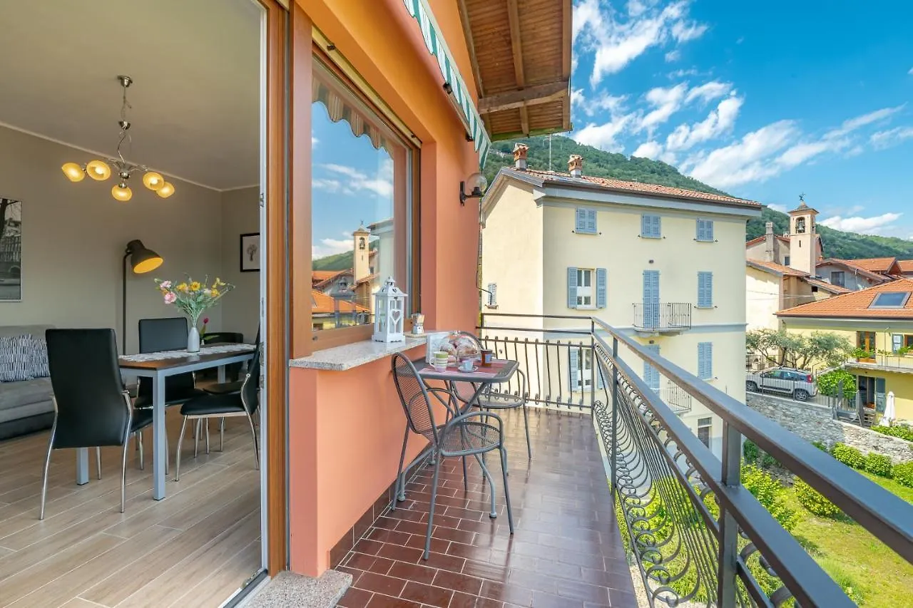 Casa Bellavista Wi-Fi Parking Free Apartment San Siro  Italy